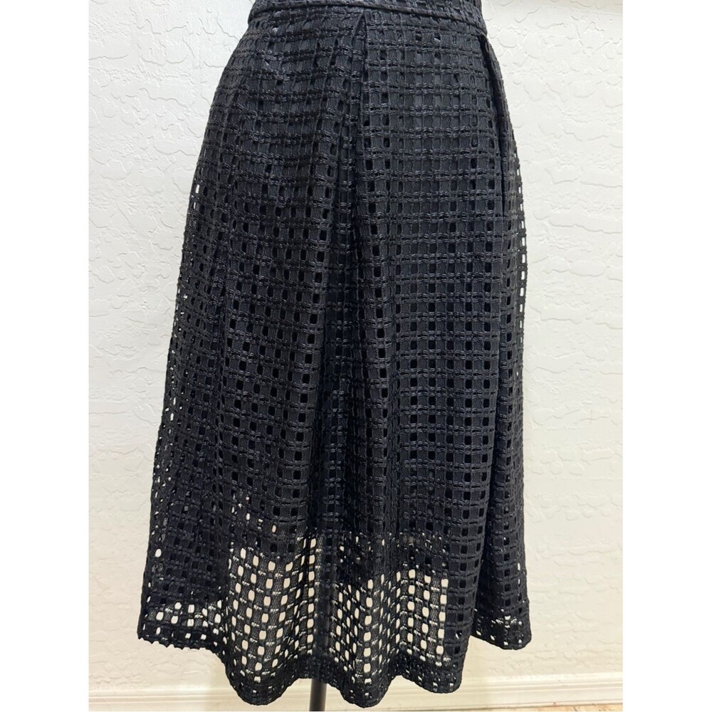 New York & Company 7th Avenue Black Textured A-Line Midi Skirt Size 4